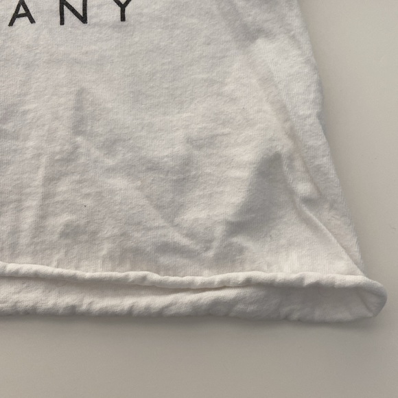 Dunder Mifflin Inc Cropped white t-shirt Tee sz XS x-small The Office - Picture 3 of 4